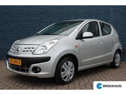 Grijs, metallic lak Gebruikt 2010 Nissan Pixo Hatchback | € 4.400 (Iets duurder)