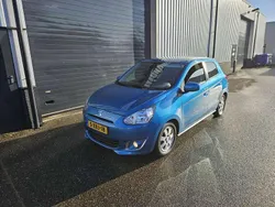 Blauw, metallic lak Gebruikt 2014 Mitsubishi Space Star Intense Hatchback | € 5.450 (Eerlijke prijs)