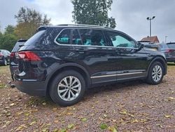 Zwart Gebruikt 2020 VW Tiguan Comfortline SUV | € 25.950 (Super prijs)