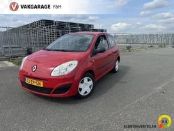 Rood Gebruikt 2008 Renault Twingo Authentique Hatchback | € 1.950 (Eerlijke prijs)
