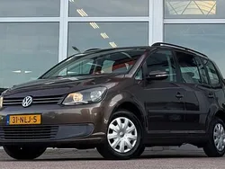 Bruin, metallic lak Gebruikt 2010 VW Touran Trendline MPV | € 4.344 (Goede deal)
