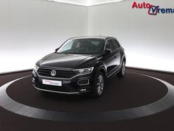 Zwart Gebruikt 2019 VW T-Roc Business SUV | € 22.850 (Goede deal)