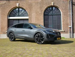 Grijs Gebruikt 2023 Peugeot 408 Allure Sedan | € 30.550 (Eerlijke prijs)