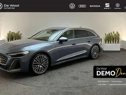 Blauw Gebruikt 2025 Audi A5 Comfort Coupé | € 67.900