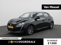 Zwart Gebruikt 2022 Peugeot e-208 Active Hatchback | € 16.900 (Goede deal)