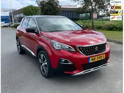 Rood, metallic lak Gebruikt 2017 Peugeot 3008 SUV | € 15.450 (Eerlijke prijs)