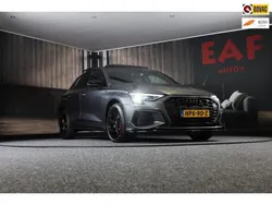 Grijs Gebruikt 2022 Audi A3 Competition Hatchback | € 39.950 (Duur)