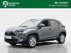 Grijs Gebruikt 2023 Toyota Yaris Comfort MPV | € 24.950