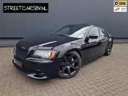 Zwart Gebruikt 2013 Chrysler 300C Sedan | € 44.950