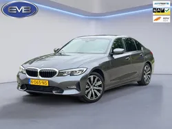 Grijs Gebruikt 2021 BMW 330 Sedan | € 29.945 (Super prijs)