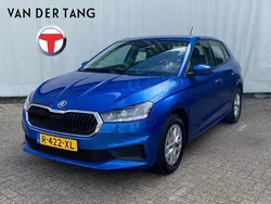 Blauw Gebruikt 2022 Skoda Fabia Ambition Hatchback | € 19.895 (Eerlijke prijs)