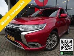 Rood Gebruikt 2021 Mitsubishi Outlander Intense+ SUV | € 27.845 (Iets duurder)
