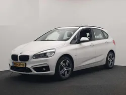 Wit Gebruikt 2017 BMW 218 Executive MPV | € 13.450 (Super prijs)