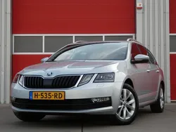 Grijs Gebruikt 2020 Skoda Octavia Business Line Stationwagen | € 18.950 (Goede deal)