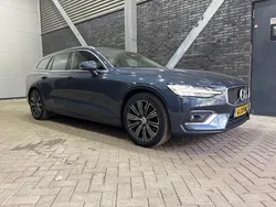 Blauw Gebruikt 2019 Volvo V60 Inscription Stationwagen | € 21.900 (Eerlijke prijs)