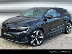 Zwart Nieuw 2025 Renault Mégane Komfort Hatchback | € 40.190 (Eerlijke prijs)