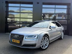 Grijs, metallic lak Gebruikt 2015 Audi A8 Design Sedan | € 26.999