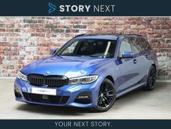 Blauw, metallic lak Gebruikt 2021 BMW 330 Executive Stationwagen | € 32.950 (Eerlijke prijs)