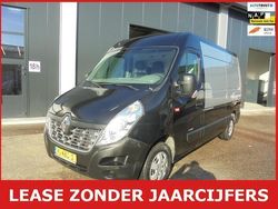 Zwart Gebruikt 2015 Renault Master Van | € 8.900 (Goede deal)