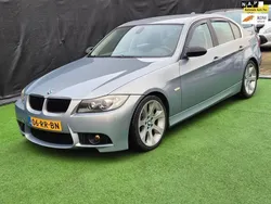 Grijs, metallic lak Gebruikt 2005 BMW 330 Executive Sedan | € 7.990 (Eerlijke prijs)