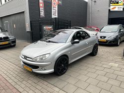 Grijs Gebruikt 2004 Peugeot 206 Cabriolet | € 1.499 (Eerlijke prijs)