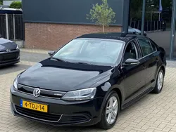 Zwart, metallic lak Gebruikt 2013 VW Jetta Hybrid Sedan | € 7.999 (Eerlijke prijs)