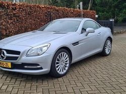 Grijs Gebruikt 2015 Mercedes SLK200 Cabriolet | € 22.950 (Eerlijke prijs)
