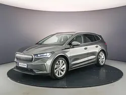 Grijs Gebruikt 2022 Skoda Enyaq iV SUV | € 35.900 (Eerlijke prijs)