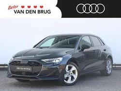 Grijs Gebruikt 2024 Audi A3 Sportback Advanced Hatchback | € 34.800 (Goede deal)