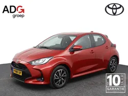 Rood Gebruikt 2022 Toyota Yaris Hatchback | € 17.900 (Eerlijke prijs)