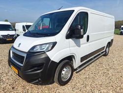 Wit Gebruikt 2022 Peugeot Boxer Van | € 13.915 (Eerlijke prijs)