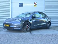 Grijs Gebruikt 2021 Tesla Model 3 Performance Sedan | € 32.999 (Iets duurder)