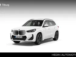 Wit Nieuw 2025 BMW iX1 Comfort Edition SUV | € 59.230 (Goede deal)
