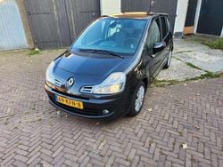 Zwart Gebruikt 2009 Renault Modus Dynamique MPV | € 2.800 (Iets duurder)