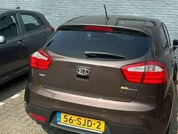 Bruin Gebruikt 2011 Kia Rio Plus MPV | € 2.750 (Iets duurder)