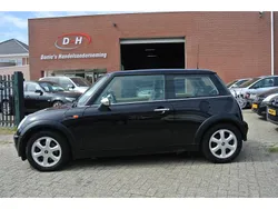 Zwart Gebruikt 2004 Mini ONE Pepper Hatchback | € 1.199 (Eerlijke prijs)
