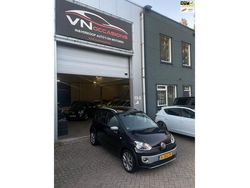 Zwart Gebruikt 2013 VW cross up! Hatchback | € 6.950 (Iets duurder)