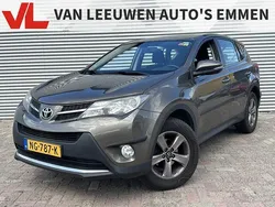 Bruin, metallic lak Gebruikt 2016 Toyota RAV4 Style SUV | € 13.948