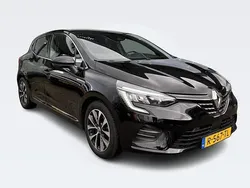 Noir étoilé gne Gebruikt 2022 Renault Clio V Techno Hatchback | € 18.940 (Eerlijke prijs)