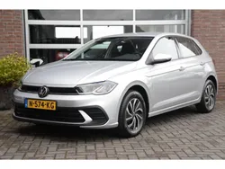Grijs Gebruikt 2021 VW Polo Life Hatchback | € 16.950 (Eerlijke prijs)