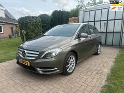 Grijs, metallic lak Gebruikt 2012 Mercedes B180 Ambition MPV | € 5.995 (Eerlijke prijs)