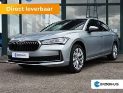 Grijs Nieuw 2024 Skoda Superb First Edition Hatchback | € 43.800 (Eerlijke prijs)