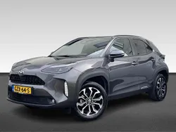 Grijs Gebruikt 2025 Toyota Yaris Cross Edition SUV | € 29.430 (Eerlijke prijs)