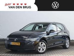 Zwart Gebruikt 2024 VW Golf VIII Life Hatchback | € 24.995 (Goede deal)