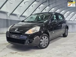 Zwart Gebruikt 2009 Renault Clio II Hatchback | € 2.499 (Eerlijke prijs)