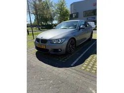Grijs Gebruikt 2012 BMW 325 Sport Line Coupé | € 11.750 (Eerlijke prijs)