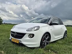 Wit Gebruikt 2017 Opel Adam S Hatchback | € 12.495 (Eerlijke prijs)