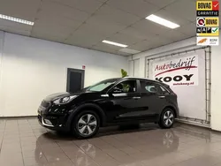 Zwart Gebruikt 2017 Kia Niro SUV | € 13.925 (Eerlijke prijs)