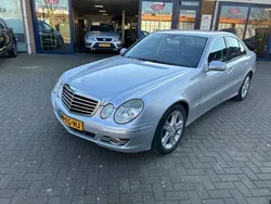 Grijs Gebruikt 2006 Mercedes E280 Avantgarde Sedan | € 5.750 (Eerlijke prijs)