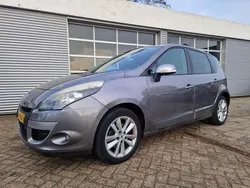 Grijs Gebruikt 2010 Renault Scénic III MPV | € 1.799 (Super prijs)